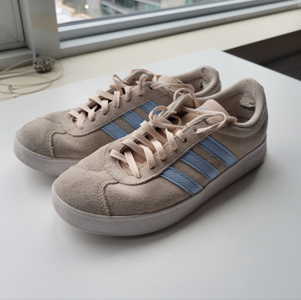 Adidas women's VL Court 2.0 Linen Glow Blue Sneakers Ivory 2019 Size 7